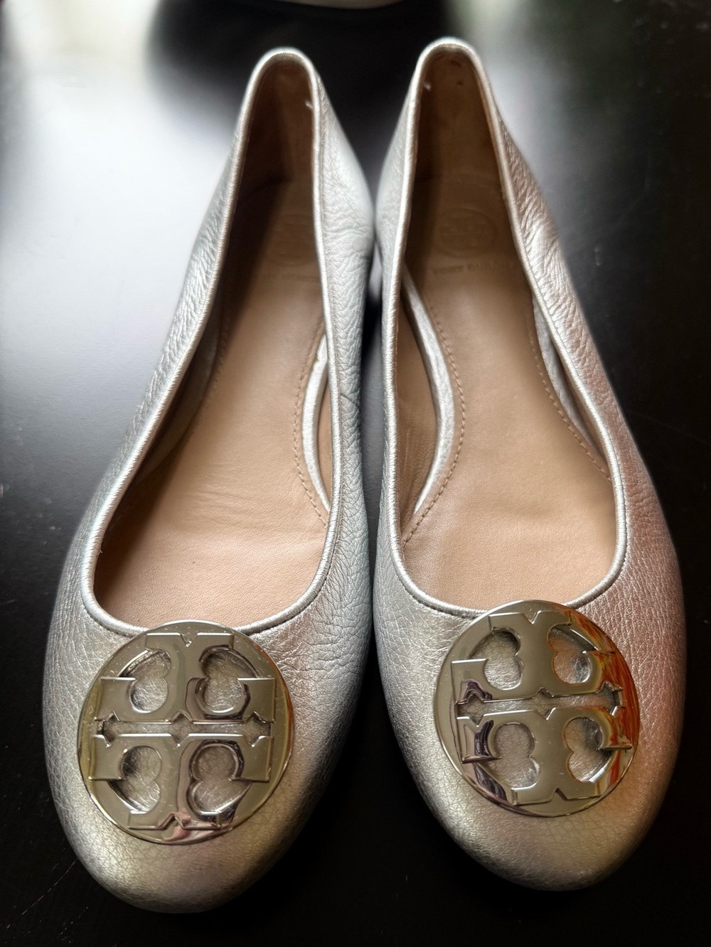 Tory Burch Metallic Silver Leather Logo Ballet Flats 7.5